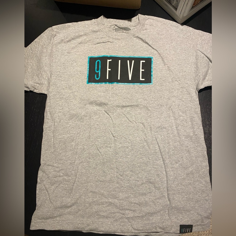 Gray Men's Short Sleeve Tee